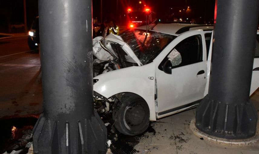 Karşıyaka'da Trafik Kazası: 1 Ağır Yaralı