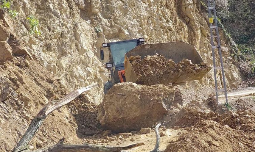 Kastamonu'da Heyelan: Cide-Doğanyurt-İnebolu karayolu ulaşıma Kapandı