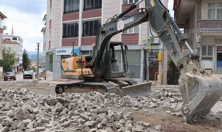 Kavak’ta ulaşımı rahatlatacak yol yenileme çalışması başladı