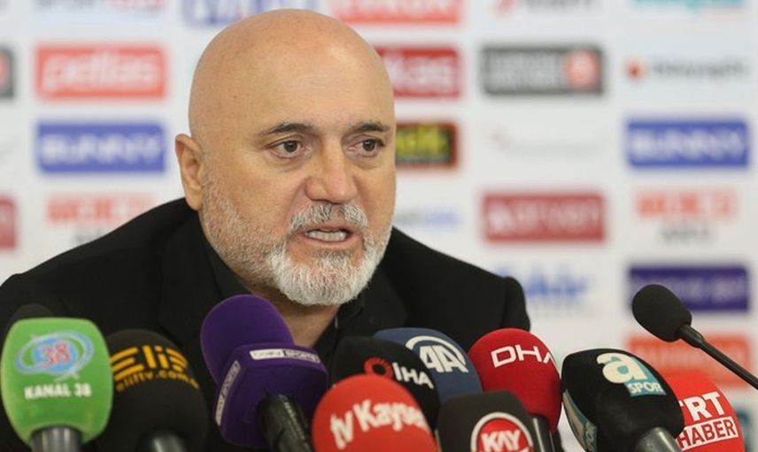 Kayserispor Teknik Direktörü Hikmet Karaman'dan Taraftarlara Uyarı!