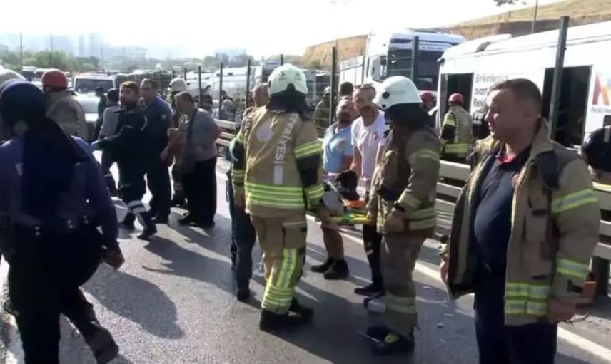 Kaza Raporu Çıktı! Metrobüs Kazasında 1 Kişi Hayatını Kaybetti, 50 Kişi Yaralandı