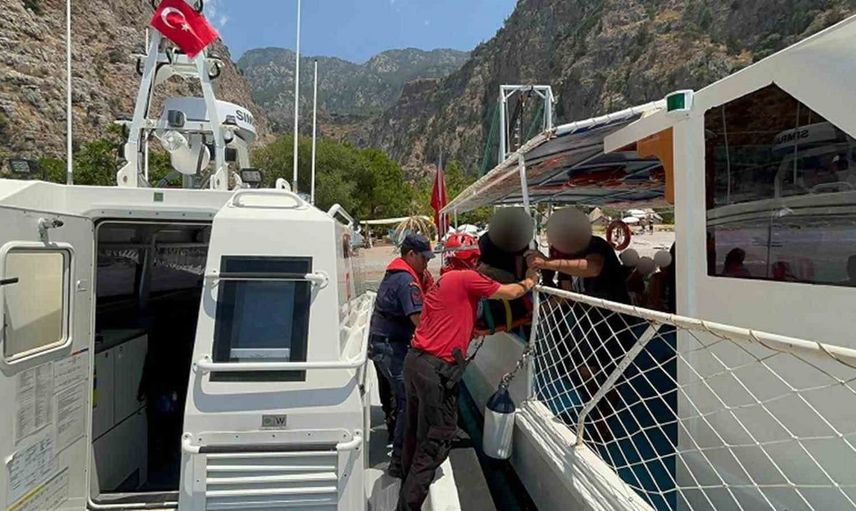 Kelebekler vadisine düşen paraşütçüye tıbbi tahliye yapıldı
