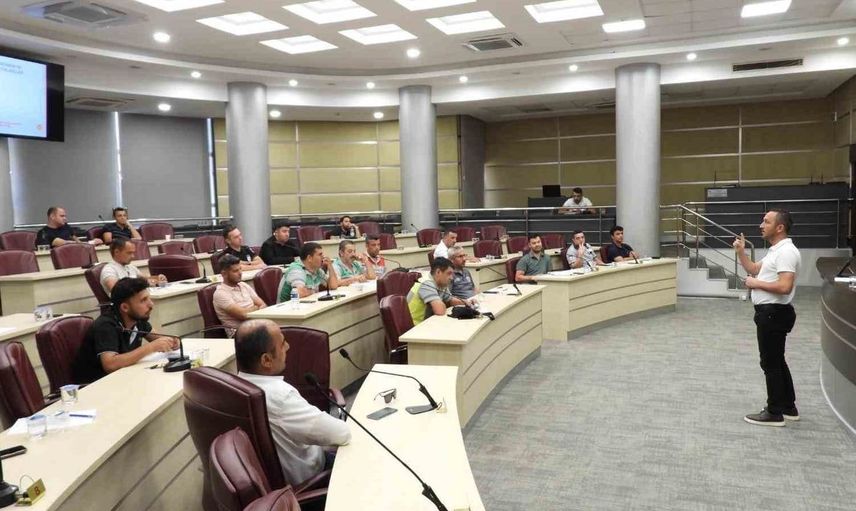 Kepez Belediyesi’nden personel için afetlerde iş güvenliği eğitimi