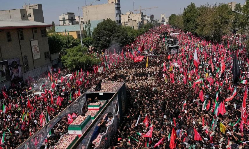 Kerbela'da tarihi veda! Milyonlar İranlı lider için meydanlara akın ediyor