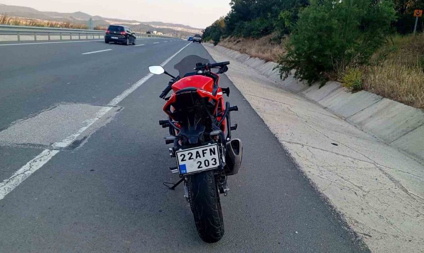 Keşan'da otomobil ile çarpışan motosiklet sürücüsü yaralandı