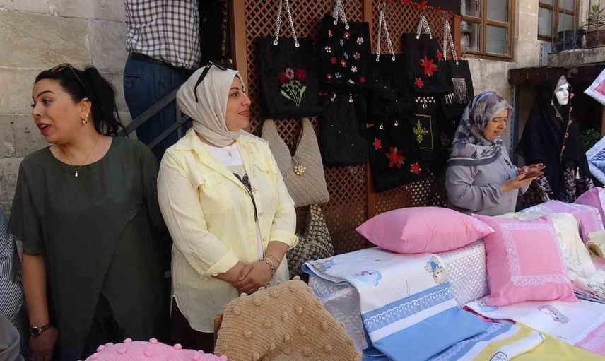 Kilis'te Şehit ve Gazi Aileleri için Hayır Çarşısı Açıldı