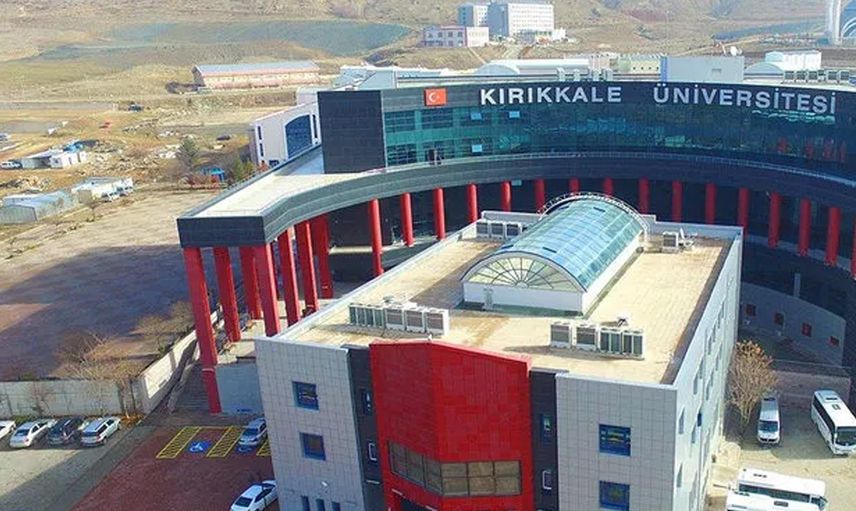 Kırıkkale Üniversitesi'nde Taciz İddiası! Sapık Öğretim Görevlisinin Mesajları Sosyal Medyada Paylaşıldı