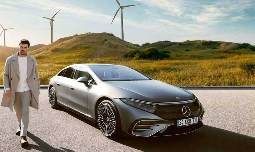 Kıvanç Tatlıtuğun Mercedes reklamı sosyal medyayı salladı İşte çok konuşulan o reklam