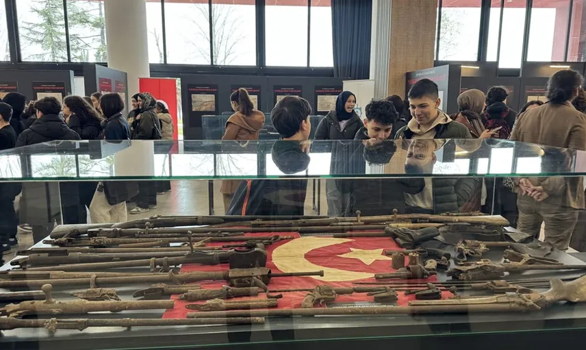 Kocaeli’de Çanakkale Savaşı Sergisi Ziyaretçileri Ağırlıyor