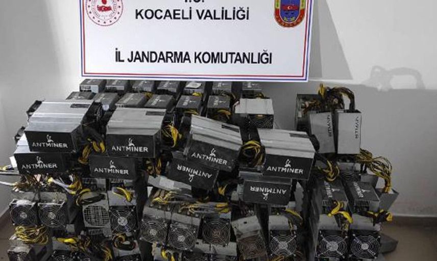 Kocaeli'nde Çalıştığı Yerden Bitcoin Cihazı Çaldı!
