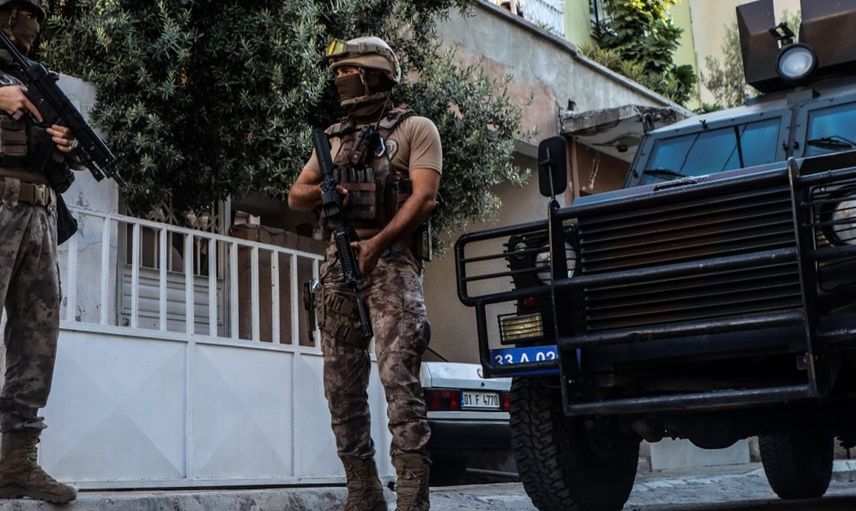 İçişleri Bakanlığı duyurdu: Birçok ilde operasyon, onlarca gözaltı var
