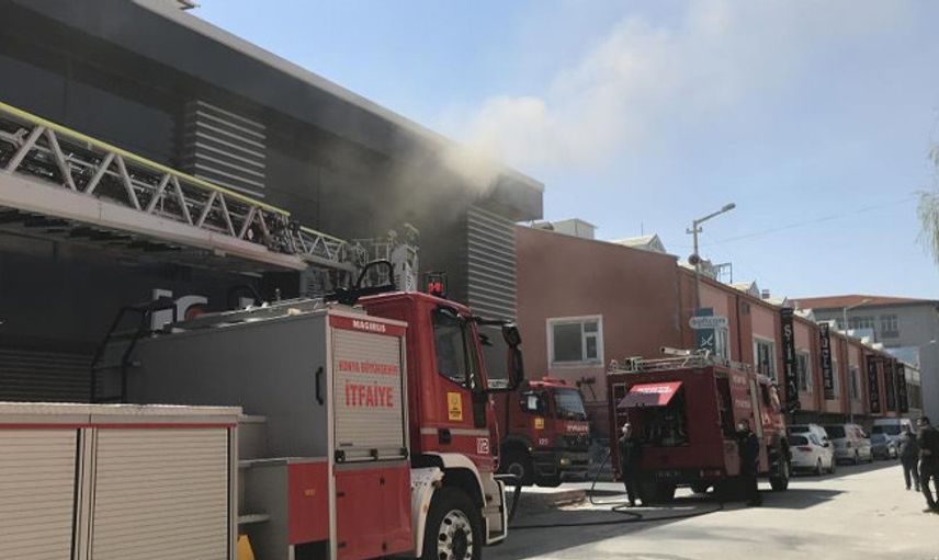 Konya'da Ayakkabı İmalathanesinde Çıkan Yangın Korkuttu