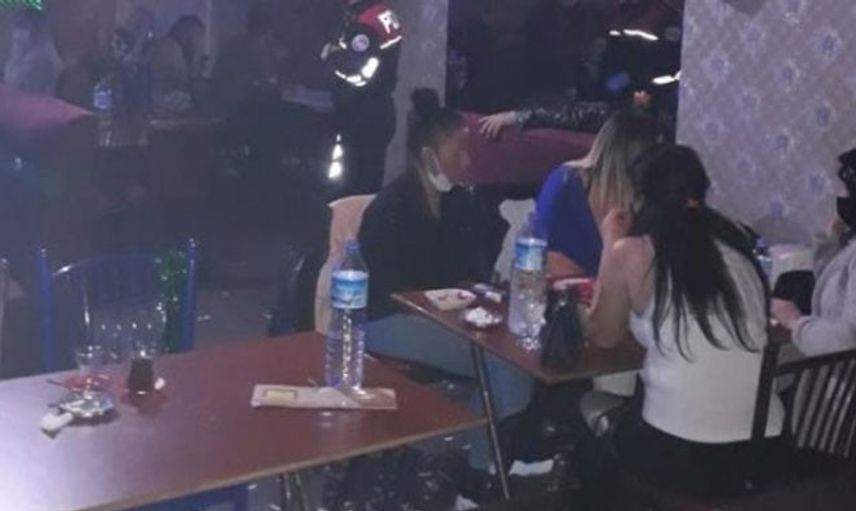 Konya’da Mührü Bozup Eğlence Yapanlar Polise Yakalandı
