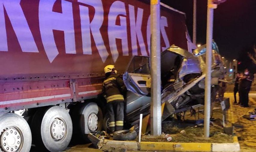 Konya’da Tır İle Otomobil Çarpıştı: 5 Yaralı