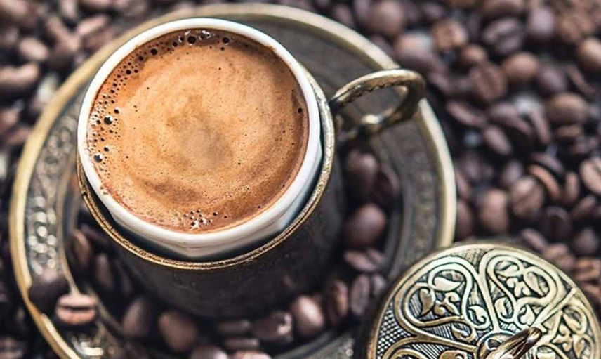 Köpüklü Türk kahvesi nasıl yapılır? 1 fincan Türk kahvesi kaç kaloridir? Bol köpüklü Türk kahvesi hazırlamanın püf noktaları