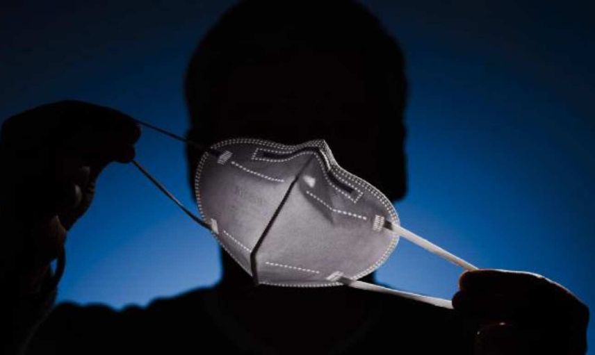 Korkulu rüya tekrar başlıyor! Koronavirüs salgınında başa dönüldü! Covid-19 maske yasağı hakkında yeni kararlar belli oldu
