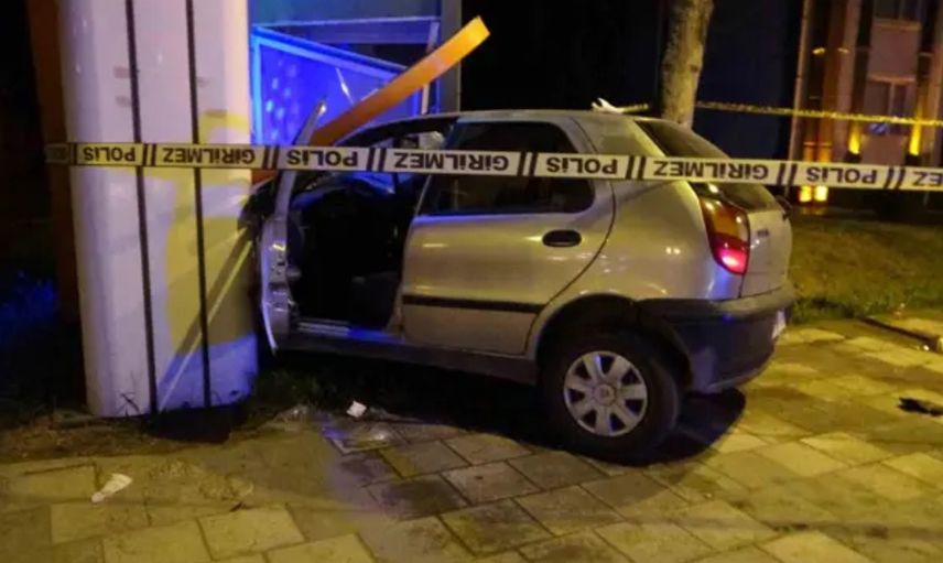 Korkunç Kaza: İşçileri Taşıyan Servis Devrildi! Ölü ve Yaralılar Var!