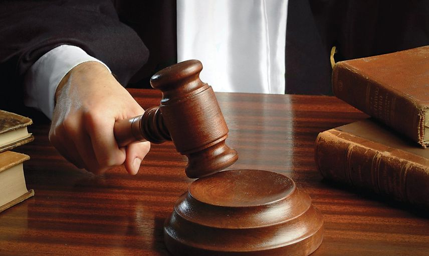 Koronavirüs Aşısı Olmasına İzin Vermeyen Babasına Dava Açtı: Kazandı!