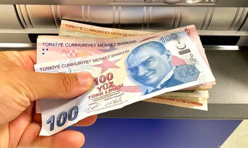 Kredi kartı harcamalarında rekor artış: Hacim 12,8 trilyon lira oldu! Taksitsiz harcama yükseliyor