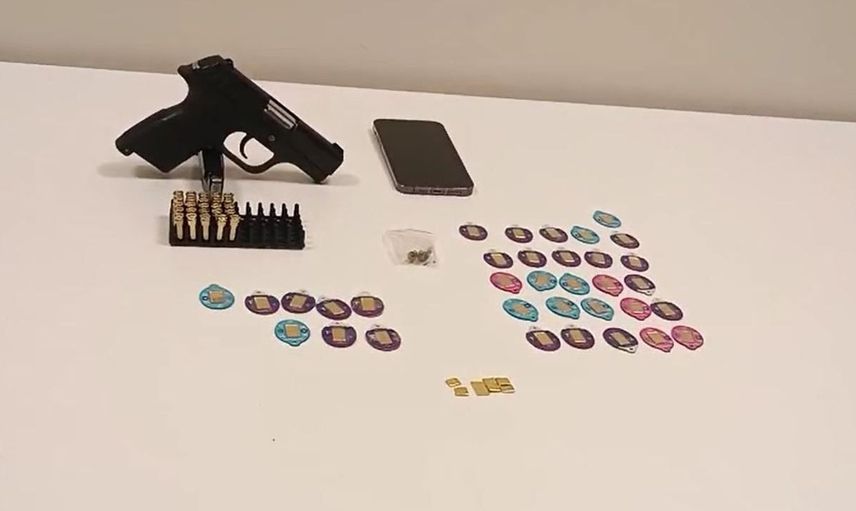 Küçükçekmece'de kuyumcuya sahte altın satan şüpheliler yakalandı