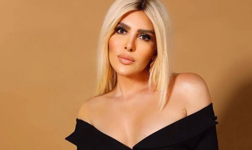 Kum ve Güneşin Tadını Çıkaran Selin Ciğerci'den İddialı Pozlar