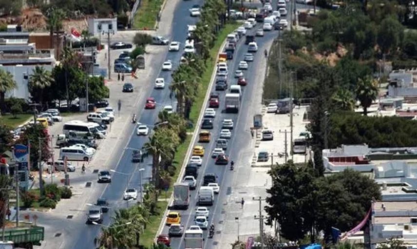 Kurban bayramı tatili biterken trafik çilesi geri geldi! Yollar araç kuyruklarıyla dolu!