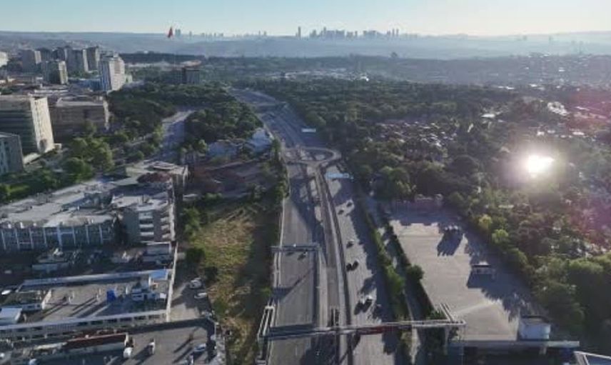 Bayramın İlk Günü Yollar Boş Kaldı