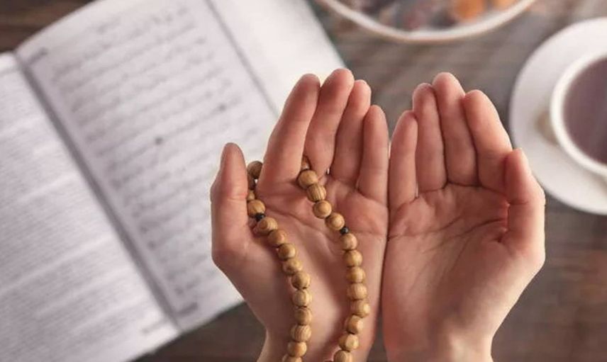 Kurban keserken okunması gereken dua. Kurbanda kılınması gereken namazlar. Kurban bayramında dikkat edilmesi gerekenler. Kurbanda oruç tutulur mu?