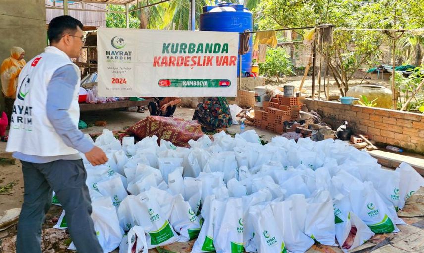 Kurban paylaşmanın en güzel hali: Hayrat İnsani Yardım Derneği 31 ülkede