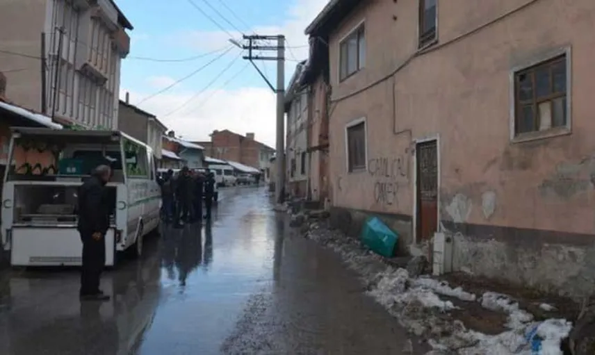 Kütahya'da Bir Evde Çürümüş Erkek Cesedi Bulundu