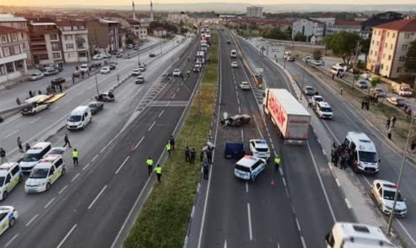 Kütahya'da Trafik Kazası: 17 Yaşındaki Genç Hayatını Kaybetti