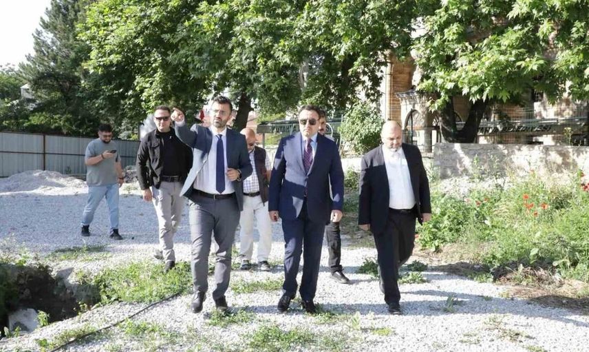Kütahya'daki Yakup Çelebi İmaret Külliyesi'nde restorasyon çalışmaları devam ediyor