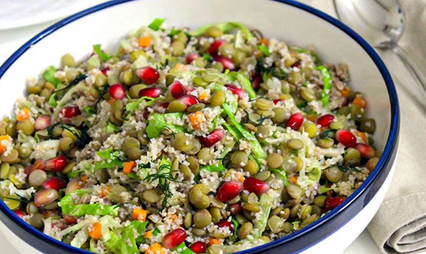 Lezzetine doyum olmaz protein deposu salata tarifi: Yeşil mercimek salatası