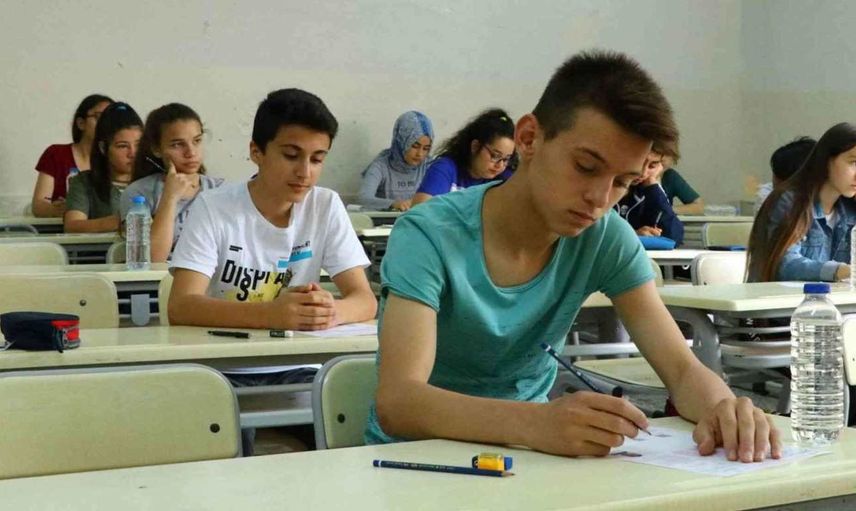 LGS saat kaçta başlıyor ve bitiyor? LGS sınavından en erken ne zaman çıkılır? LGS başlangıç ve bitiş süresi