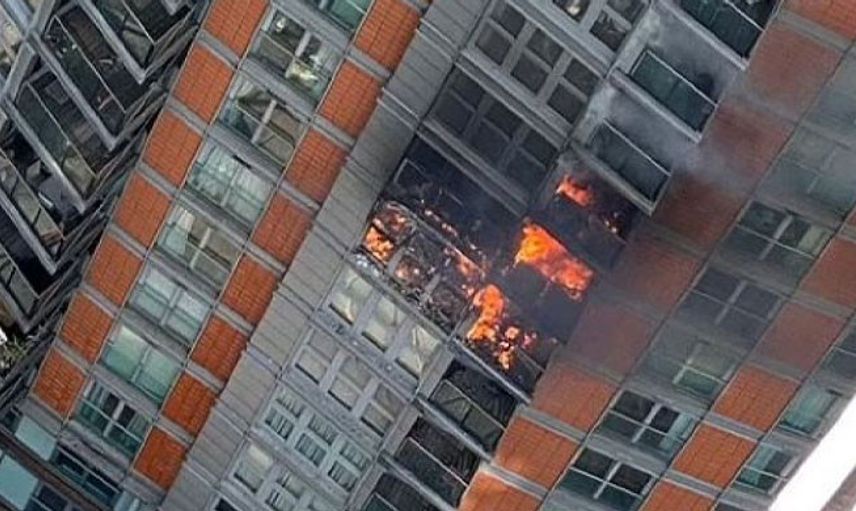 Londra’da 43 Katlı Apartmanda Yangın Meydana Geldi
