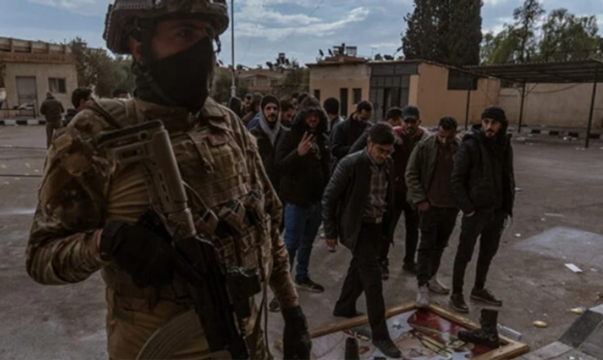 Lübnan, Suriyeli eski asker ve subayları teslim etti
