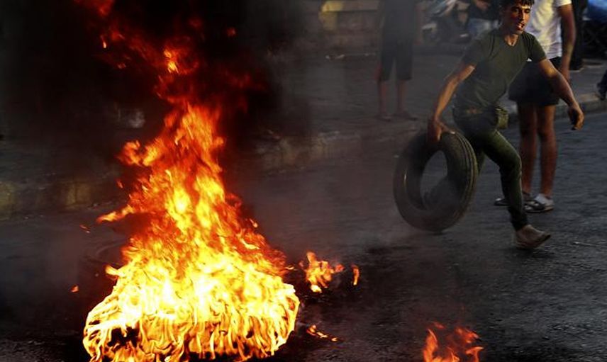 Lübnan'da Olaylar Durulmak Bilmiyor! Protestocular Siyasilerin Evlerine Yürüdü
