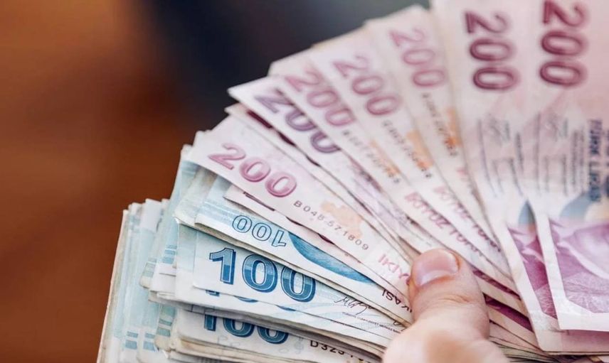 Maaşlarda kartlar yeniden dağıtılıyor: En düşük emekli maaşı belli oldu