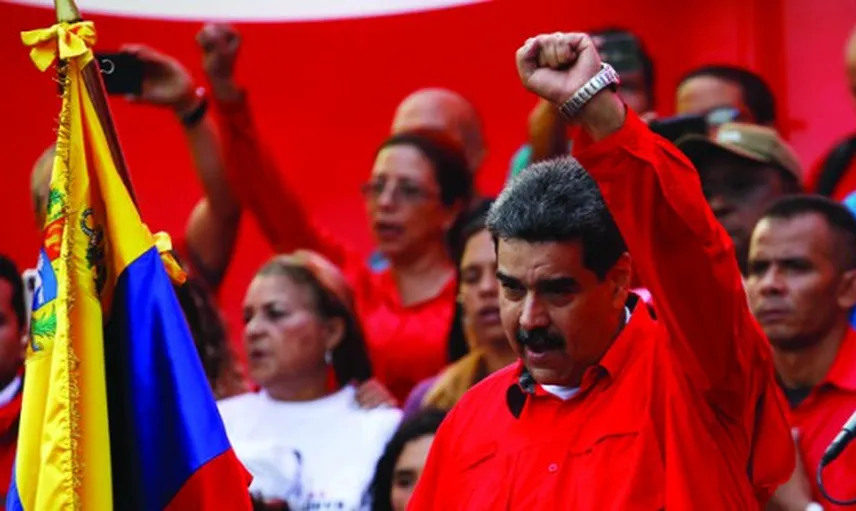 Maduro: ABD Gemisi Uyarılardan Sonra Karasularımızı Terk Etti