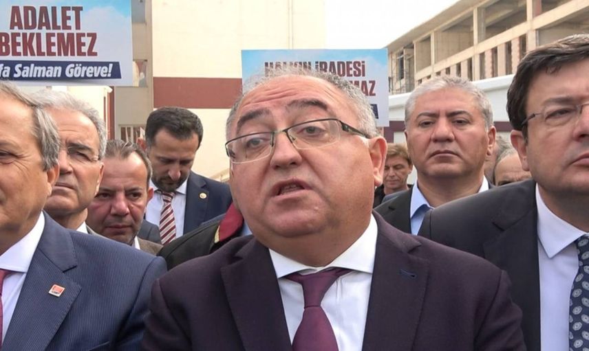 Mahkemede sinirler gerildi: Hakimin üzerine yürüdüler