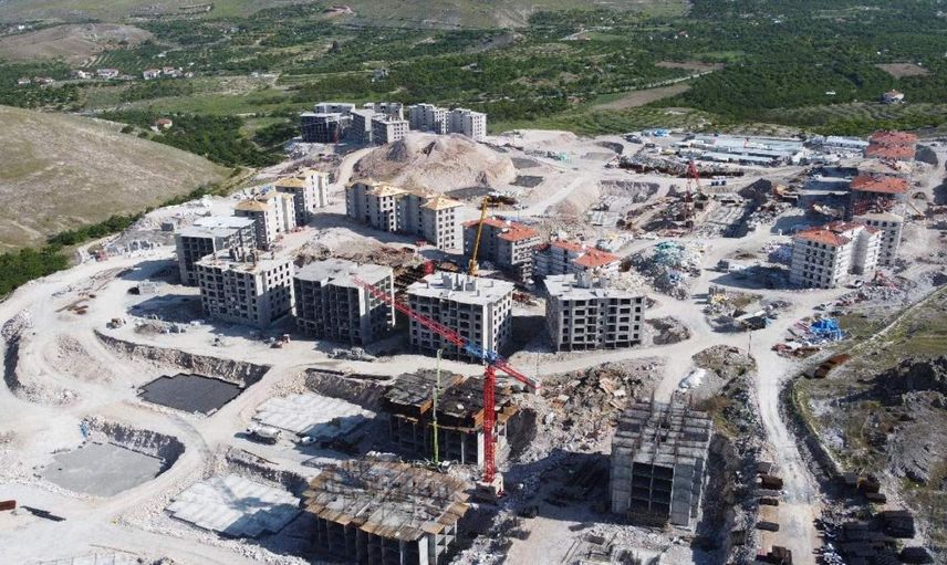 Malatya’da depremin izleri hızla siliniyor: Köy evleri yıl sonuna kadar teslim edilecek