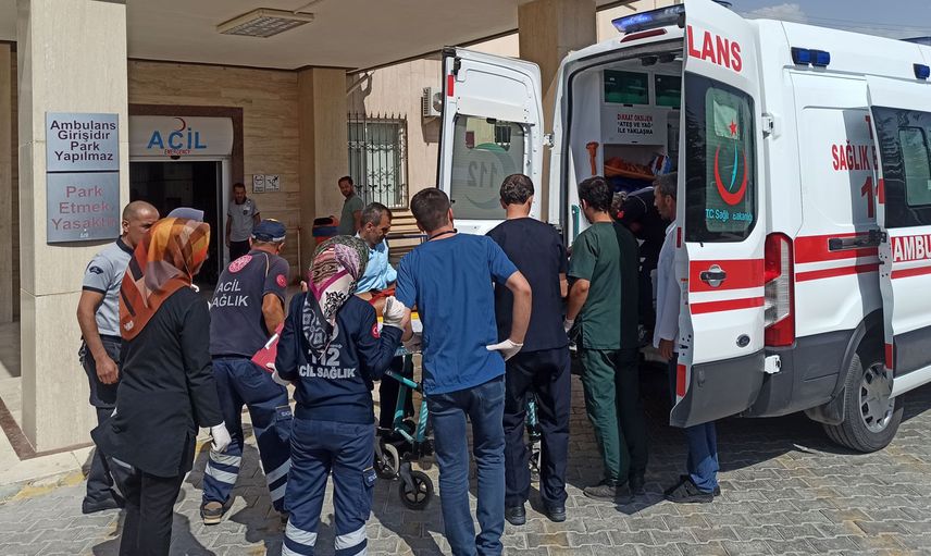 Malatya'da korkutan kaza! Tır ile çarpışan otomobil alev aldı! Çok sayıda yaralı var