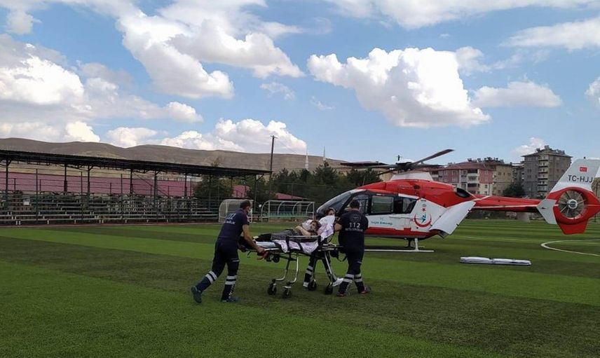 Malatya'da Rahatsızlanan Yaşlı Kadını Hava Ambulansı Kurtardı!