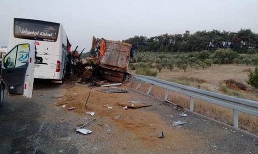 Manisa'da Katliam Gibi Kaza: Çok Sayıda Ölü ve Yaralı Var
