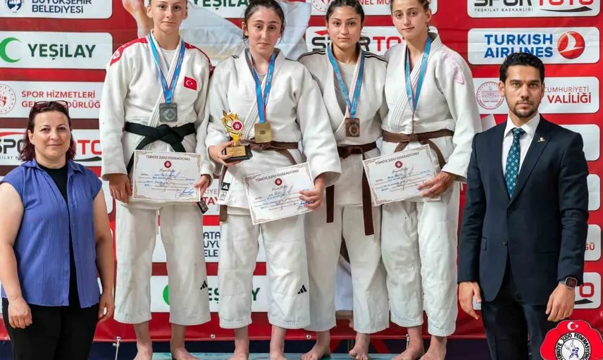 Manisalı judocular Türkiye şampiyonasında önemli başarı elde etti