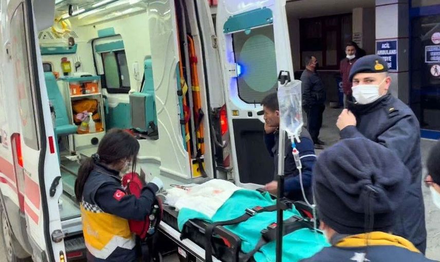 Mardin’de dram: Anne, görme engelli kızını balkondan düşmekten kurtardı, oğluyla birlikte can verdi