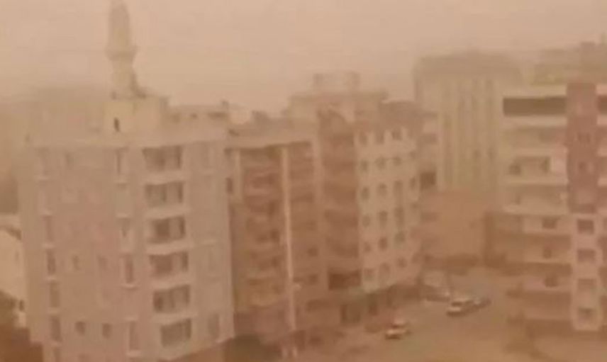 Mardin'i Toz Fırtınası Esir Aldı!