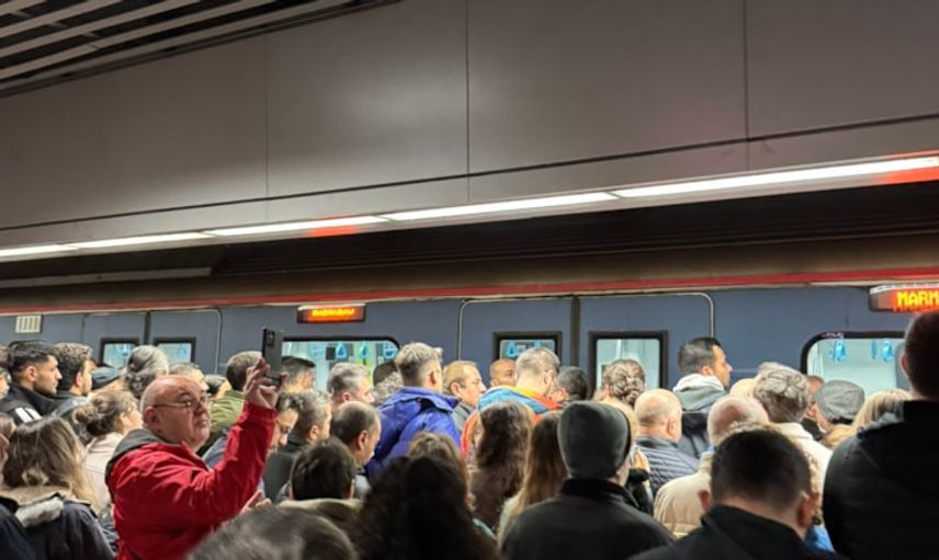 Marmaray'da arıza: Seferler yapılamıyor!