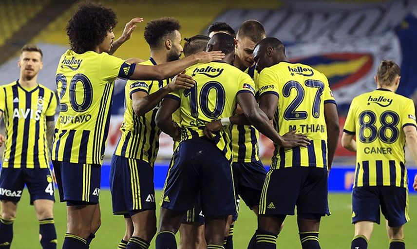 Mbwana Samatta Fenerbahçe'de Kalacağını Açıkladı!
