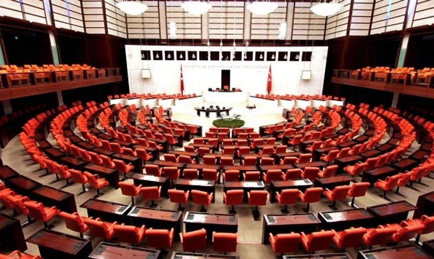 Meclis’te Dengeler Değişiyor: İYİ Parti, DEVA ve Gelecek’ten AK Parti’ye Toplu Geçiş İddiası